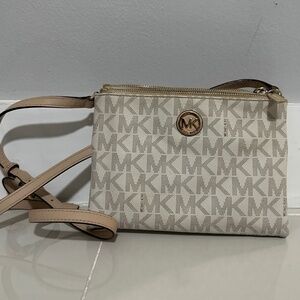 Michael Kors crossbody